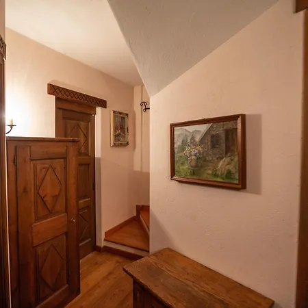 Joivy Big Flat For 6 With Backyard And Parking In Courmayeur
