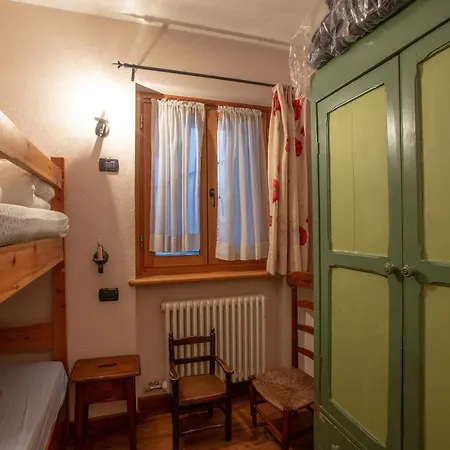 Appartement Joivy Big Flat For 6 With Backyard And Parking In