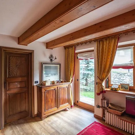 Joivy Big Flat For 6 With Backyard And Parking In Appartement *