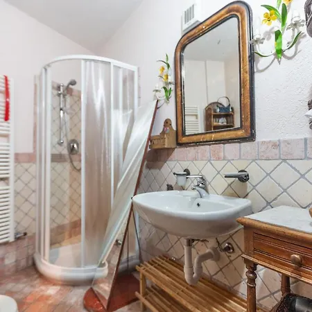 Joivy Big Flat For 6 With Backyard And Parking In