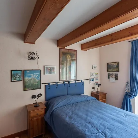 Apartment Joivy Big Flat For 6 With Backyard And Parking In Courmayeur