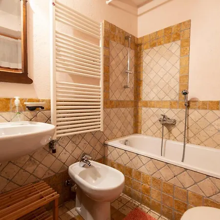 Joivy Big Flat For 6 With Backyard And Parking In *