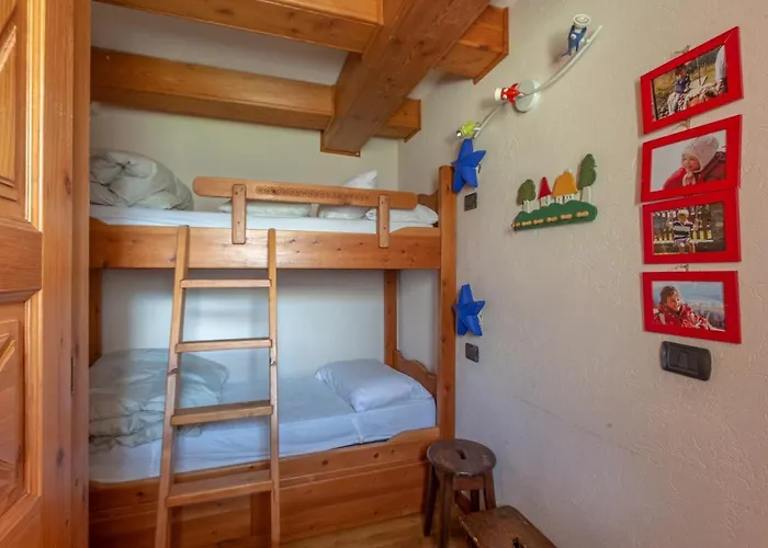 Apartment Joivy Big Flat For 6 With Backyard And Parking In Courmayeur