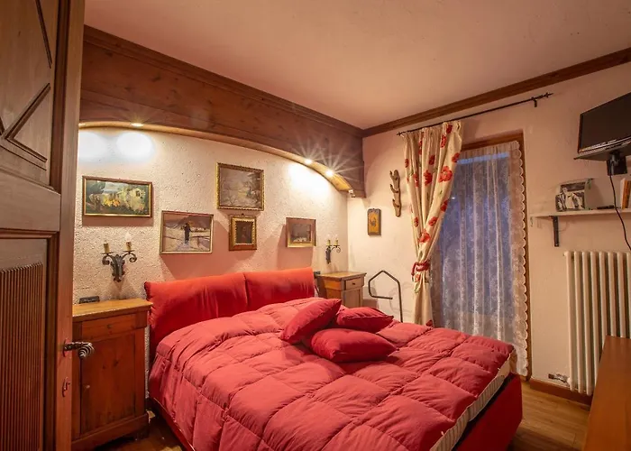 Joivy Big Flat For 6 With Backyard And Parking In Apartman Courmayeur