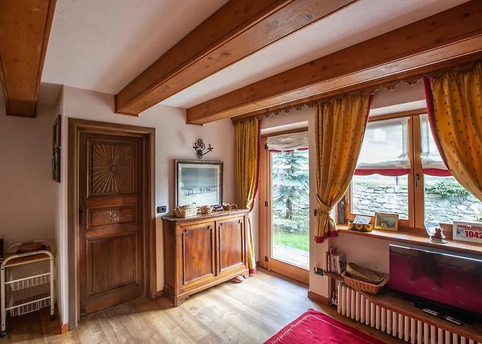 Joivy Big Flat For 6 With Backyard And Parking In Apartman *