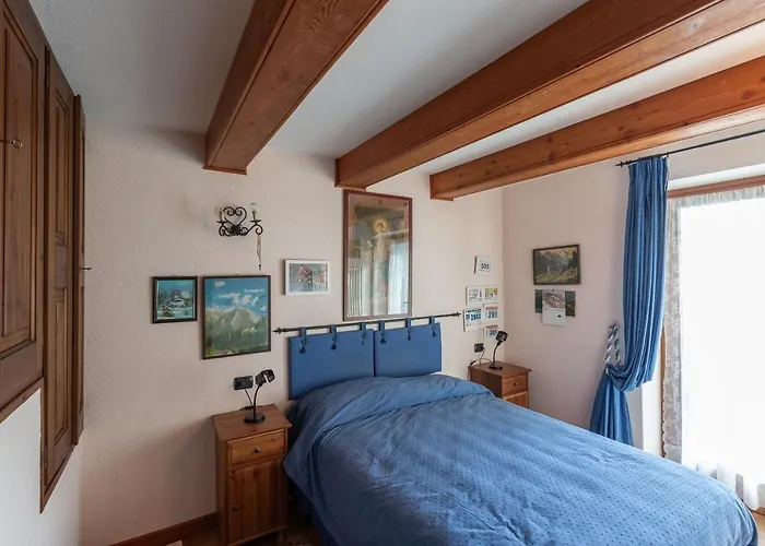 Apartment Joivy Big Flat For 6 With Backyard And Parking In Courmayeur